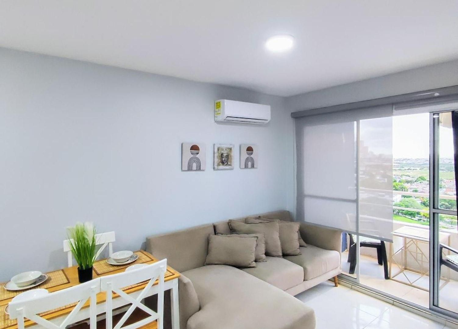 2005 Apartamento *